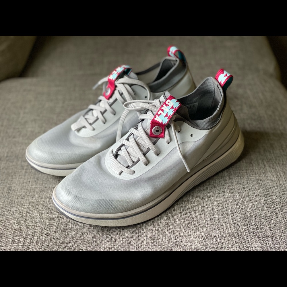 Women’s 9.5 Bala 12s